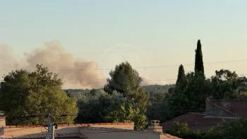Incendie à Rognac - Bouches-du-Rhône - 1 juillet 2026 - Feux de forêts et d'espaces naturels