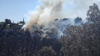 Incendie à Rochefort-du-Gard - Gard - 4 juillet 2026 - Feux de forêts et d'espaces naturels